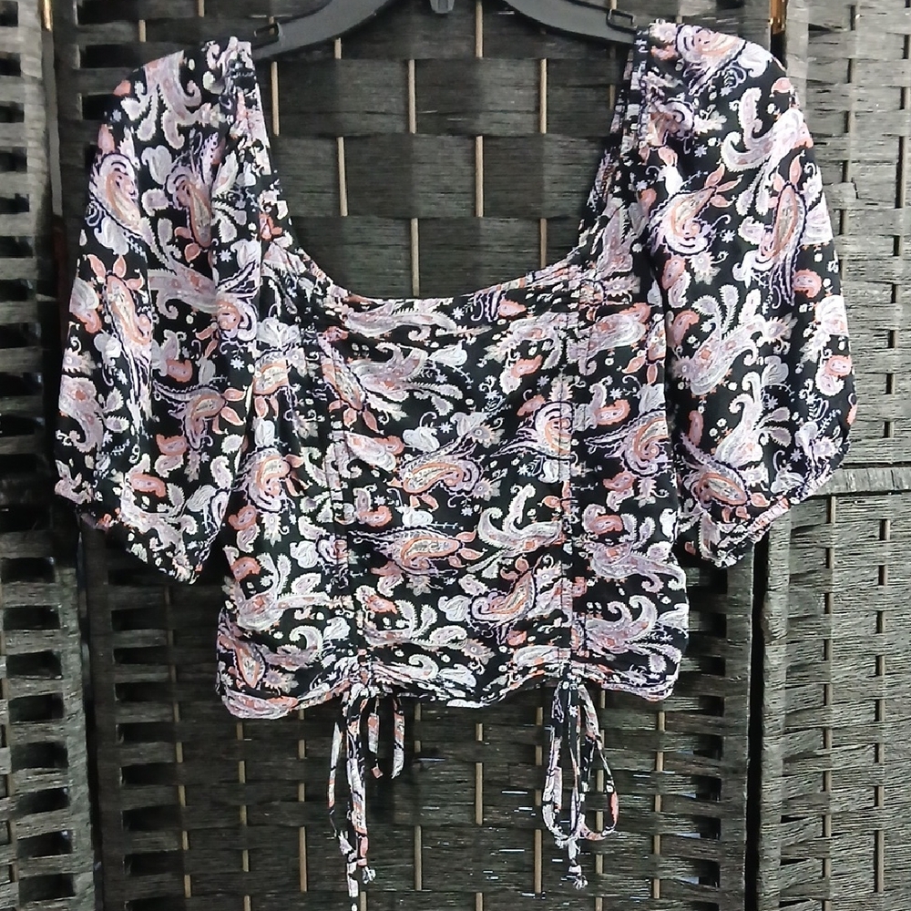 Yvlettel Boho Puff Sleeve Crop Top - Black Purple Paisley Print SZ M Women